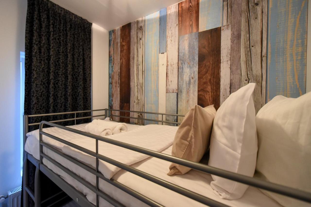 Discover Comfort: Charming & Spacious Apartment In The Old Town Bucharest Exterior photo